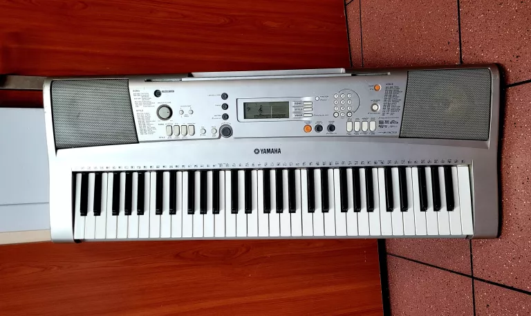 KEYBOARD YAMAHA PSR E303