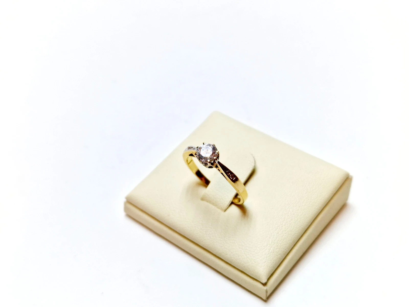 zloty-piekny-pierscionekzareczyny-585-215g-r13-kosciuszki-34-trzcianka