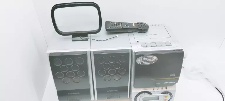 WIEŻA STEREO GRUNDIG UMS 3000 USZKODZONA