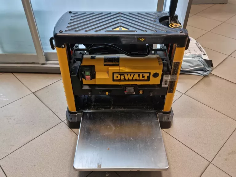 strug-sieciowy-grubosciowka-dewalt-dw733-warszawska-28-kwidzyn