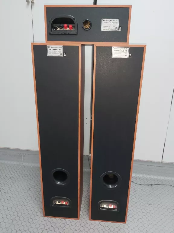 2-kolumny-wharfedale-crystal-2-40-centralny-marka-wharfedale