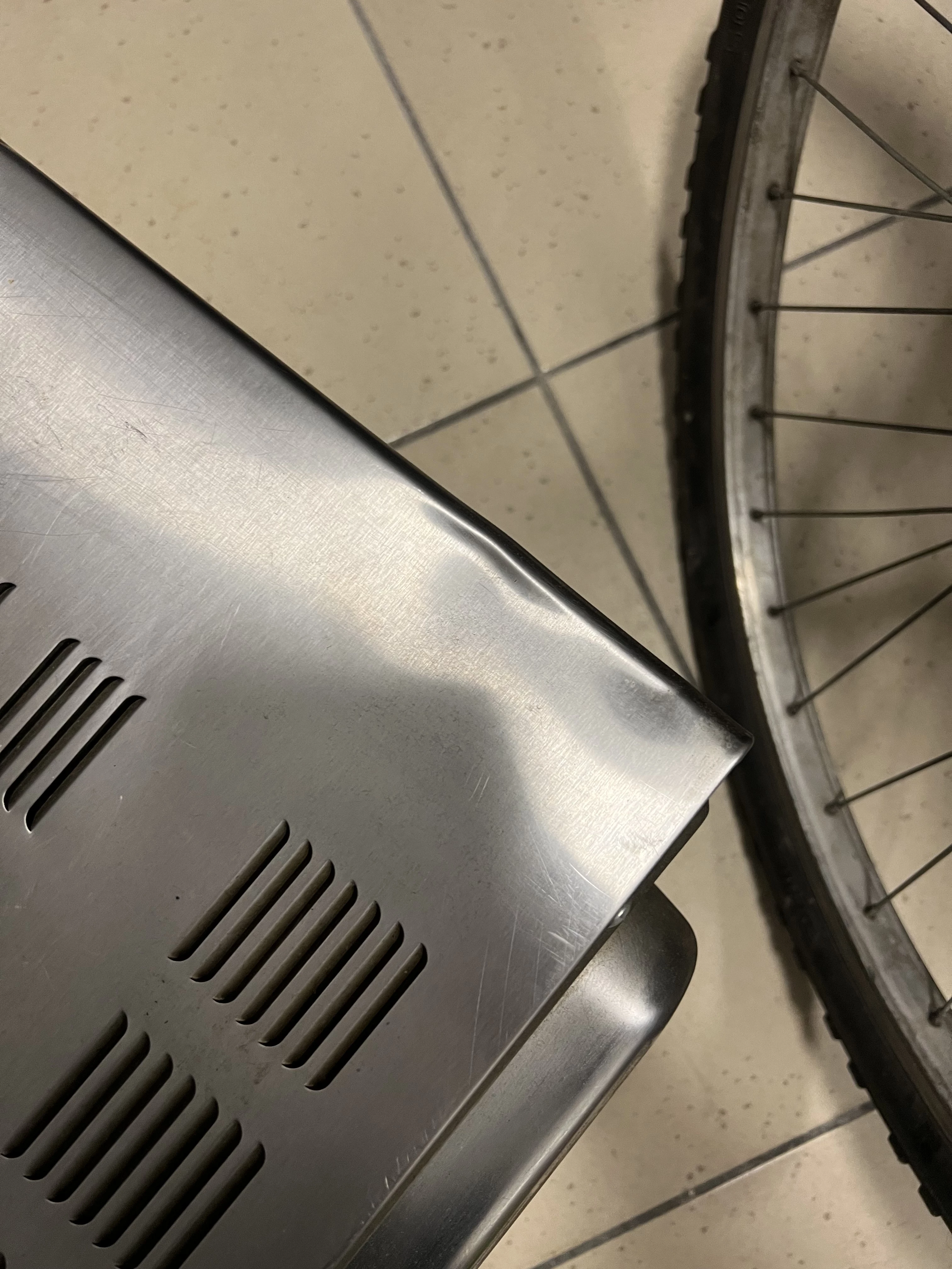 kuchenka-mikrofalowa-alaska-mwd-2925gc-model-2925gc