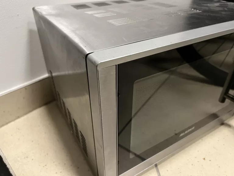 kuchenka-mikrofalowa-alaska-mwd-2925gc-stan-uzywany