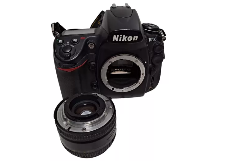 APARAT NIKON D700 + OBIETYW ! MEGA OKAZJA !