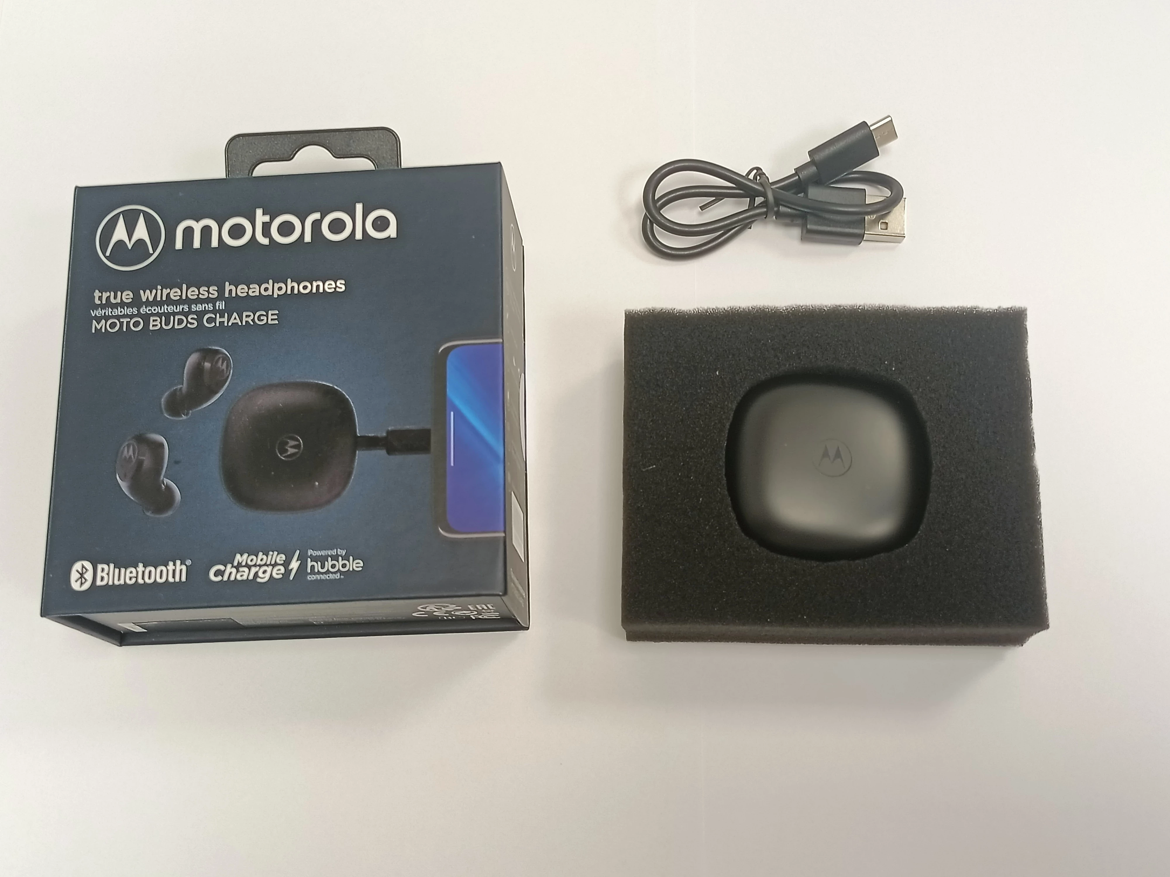 jak-nowe-sluchawki-motorola-moto-buds-charge-stan-powystawowy