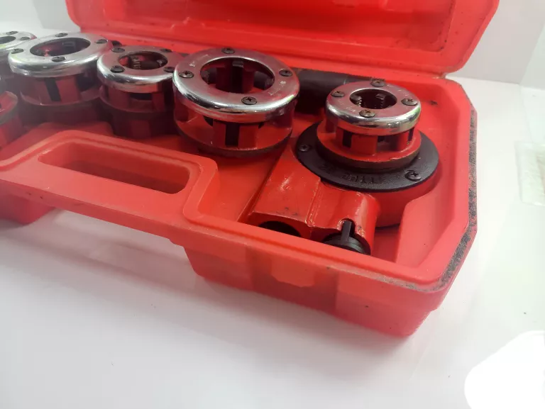 gwintownica-hydrauliczna-czerwona-walizka-stan-uzywany