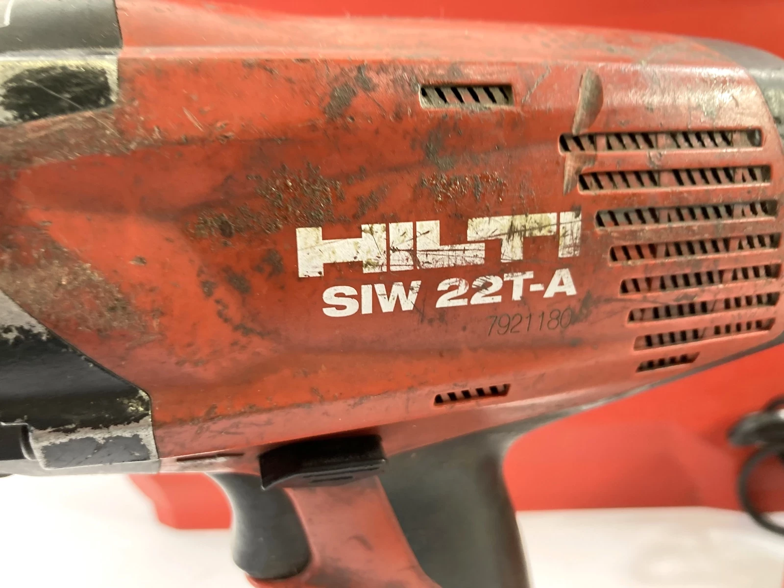 klucz-udarowy-hilti-siw-22t-a-2xaku-52ah-2020r-maksymalna-srednica-srub-inny-rozmiar
