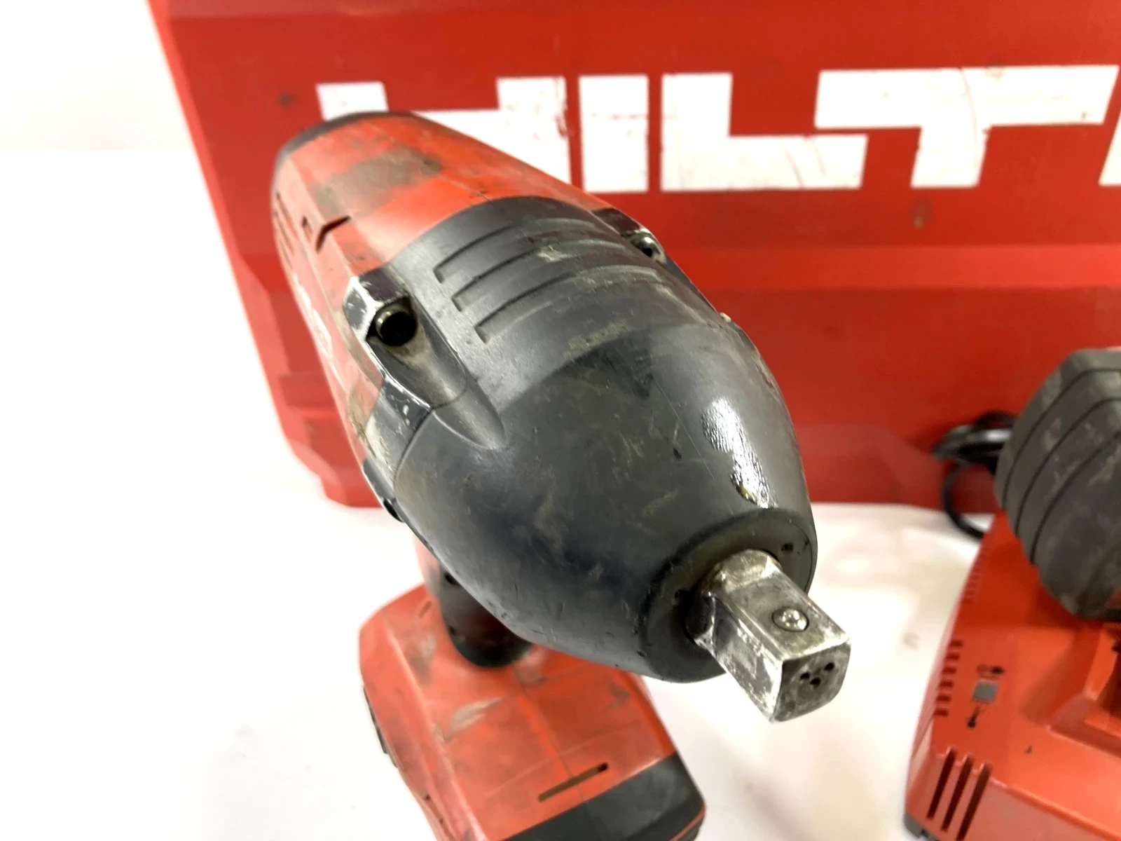 klucz-udarowy-hilti-siw-22t-a-2xaku-52ah-2020r-stan-uzywany