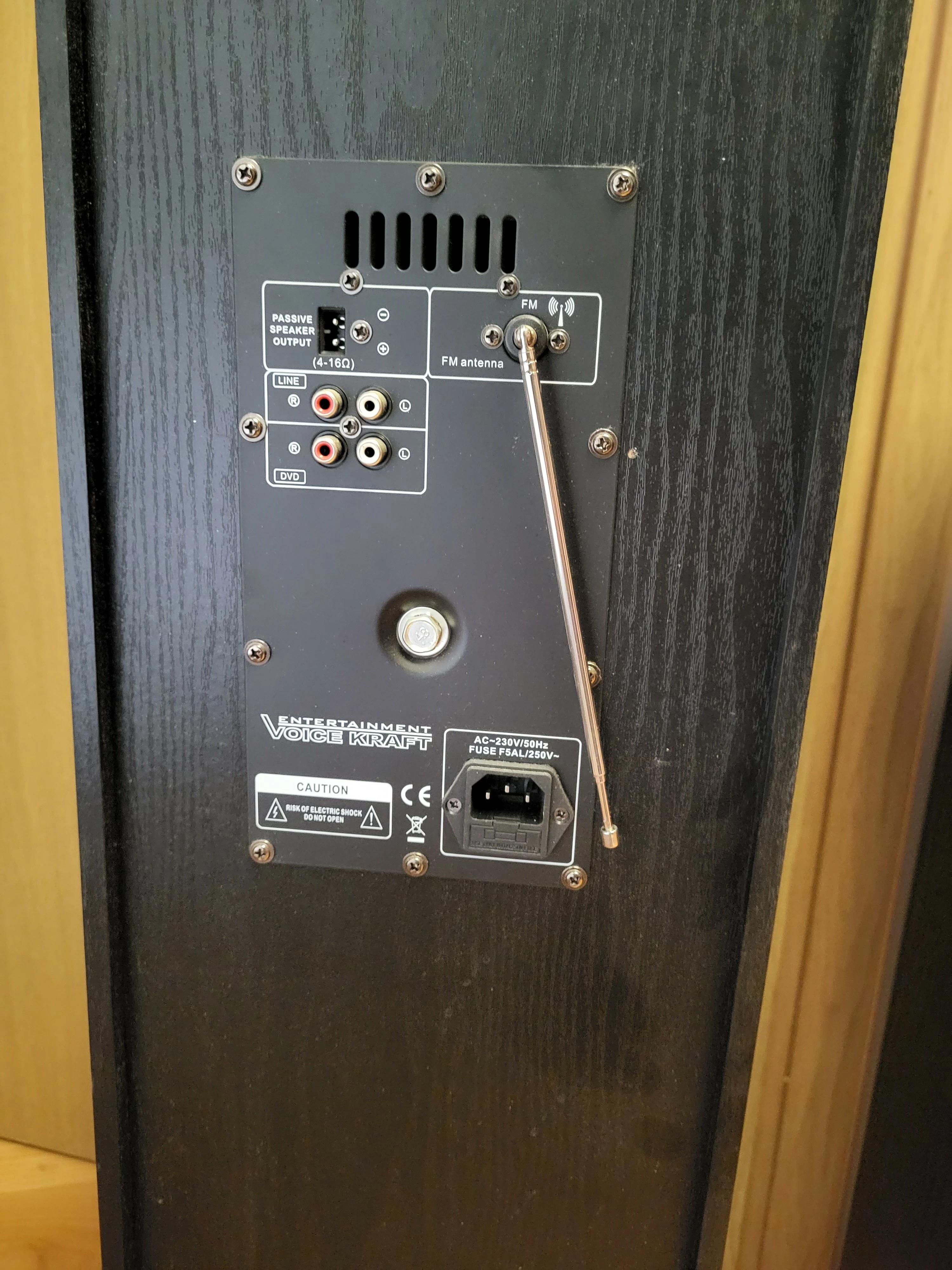 kolumny-aktywne-stereo-voice-kraft-7600-bluetooth-rodzaj-podlogowe