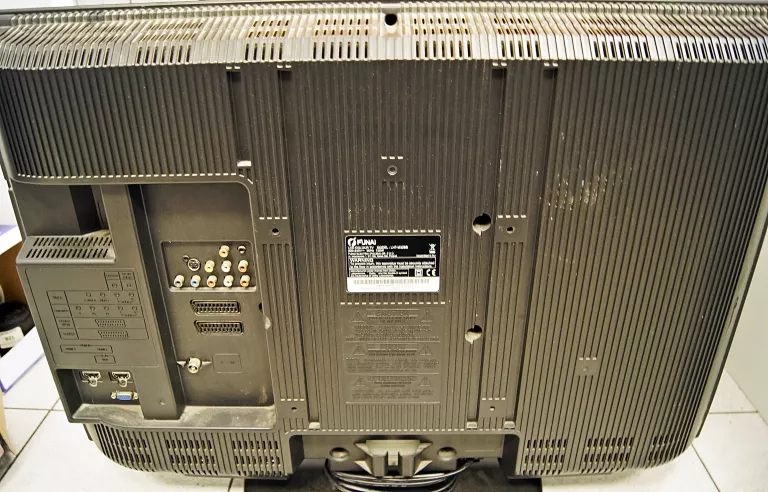 TELEWIZOR FUNAI LH7-M32BB + PILOT