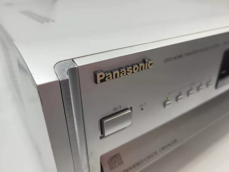 AMPLITUNER PANASONIC SA-HT80 + PILOT