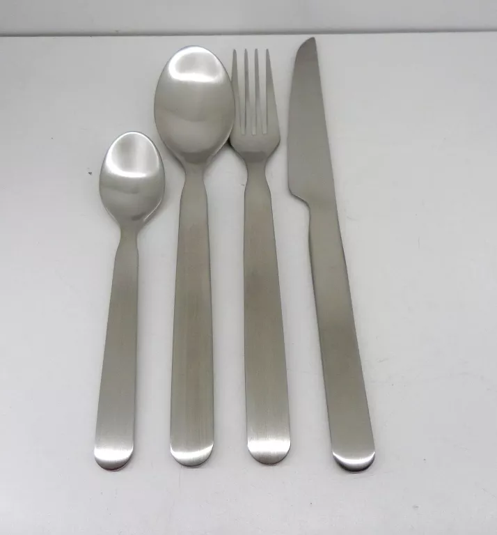 sztucce-tupperware-4-sztuki-pilsudskiego-8-konskie-unico