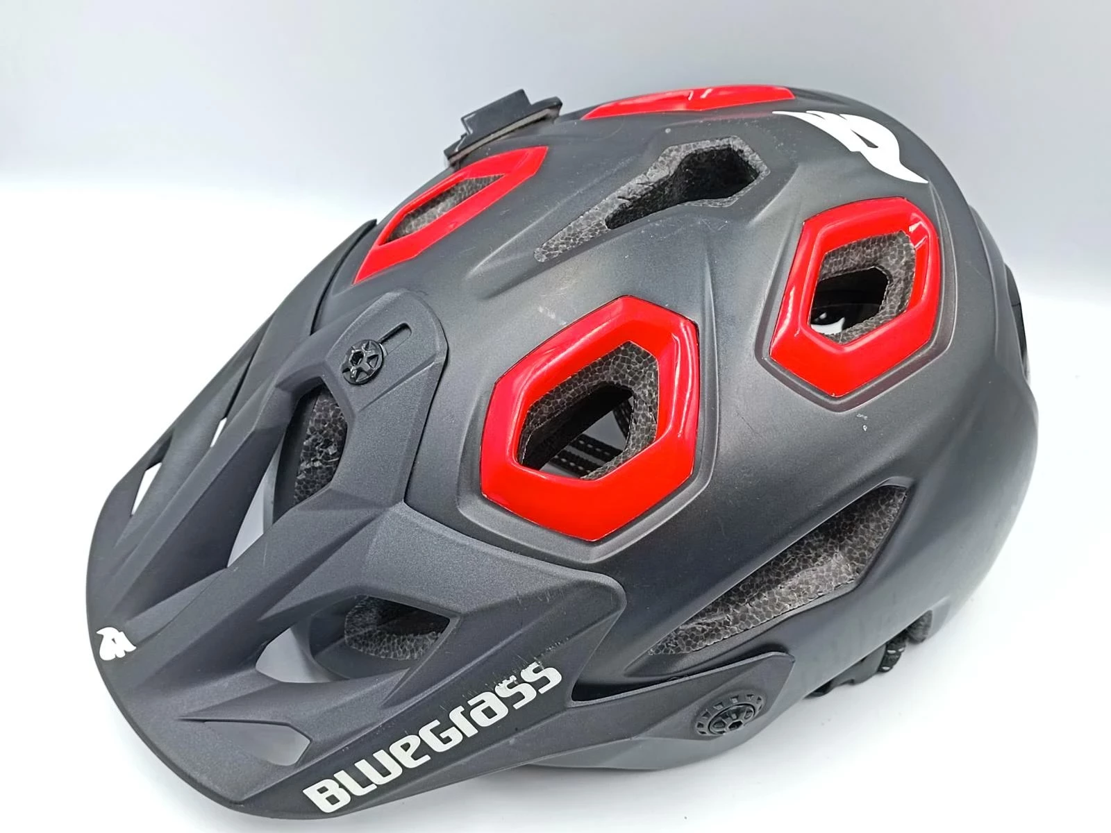 kask-bluegrass-golden-eyes-l-58-63cm-marka-bluegrass