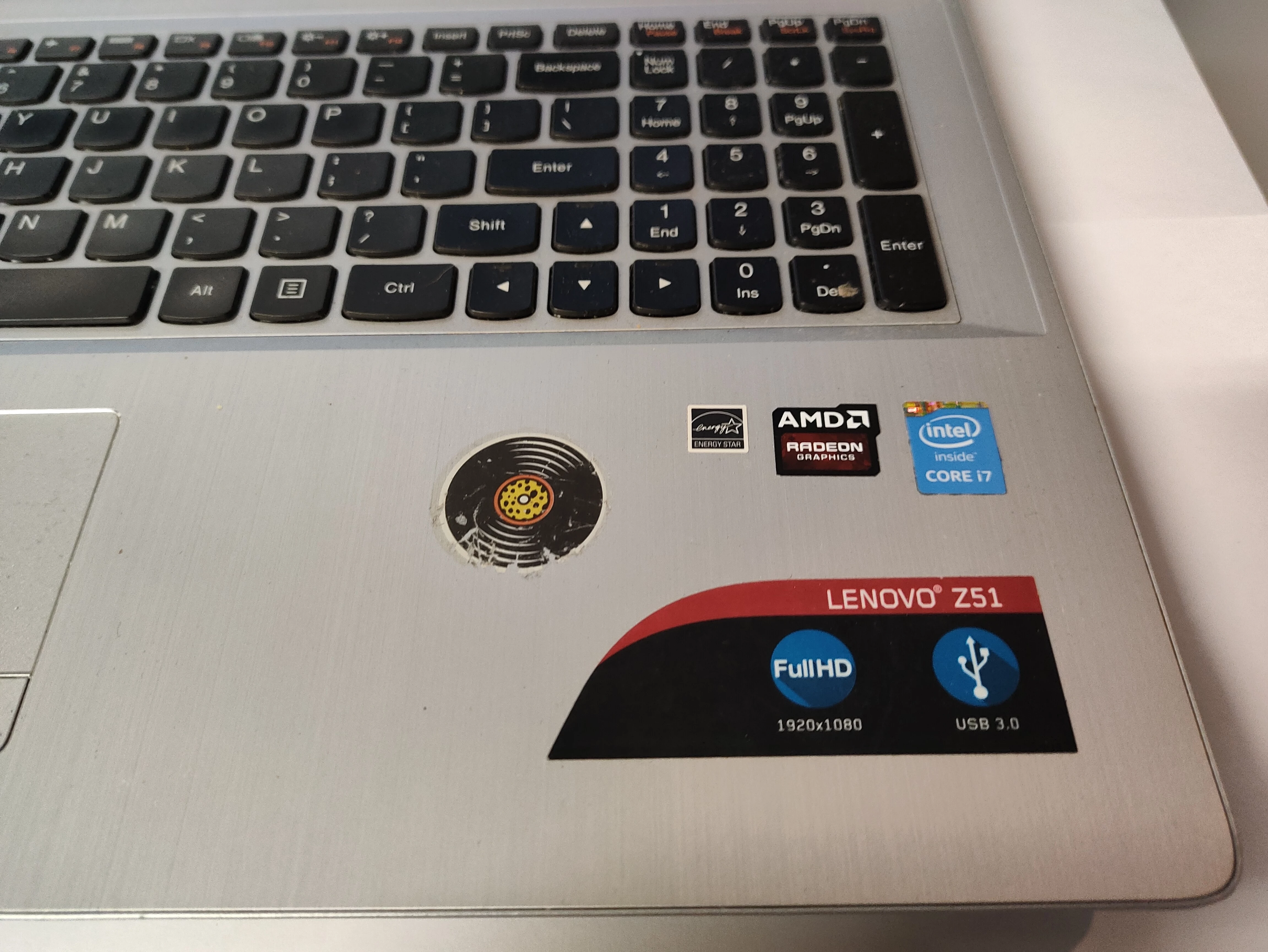 laptop-lenovo-z51-70-kpl-pudelko-przekatna-ekranu-156