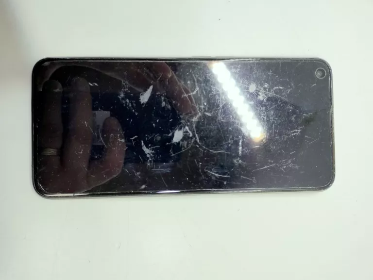 smartfon-realme-8i-4-gb-64-gb-polecam-przekatna-ekranu-66