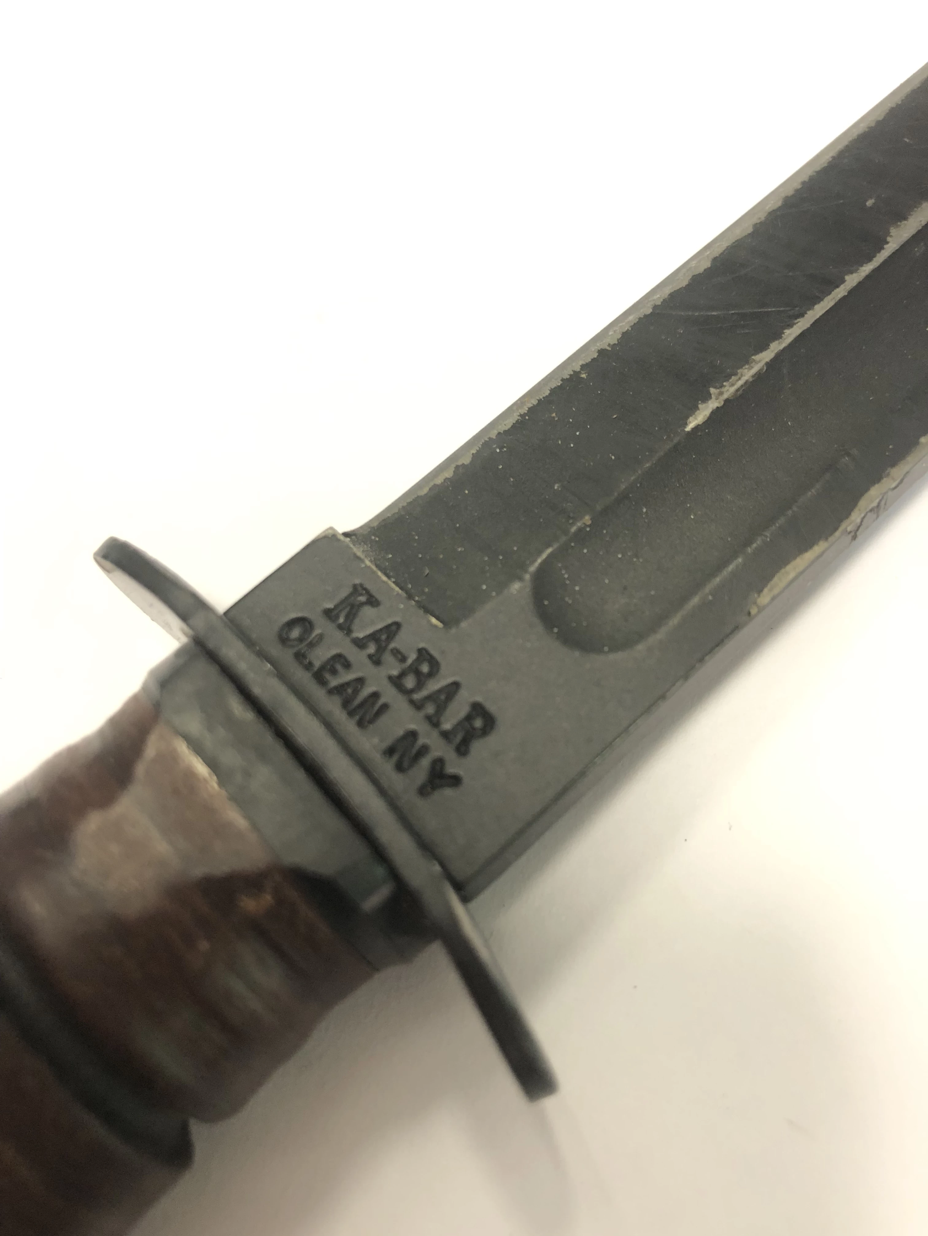 noz-wojskowy-ka-bar-army-the-legend-serrated-1219-stan-uzywany