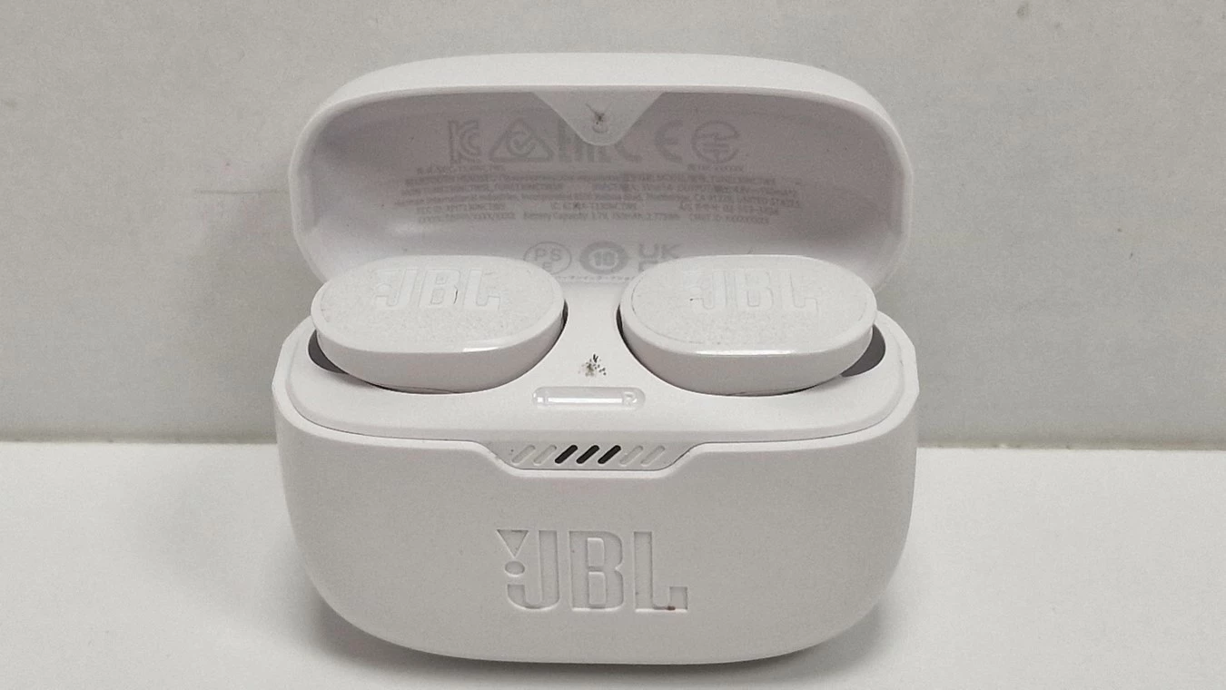 sluchawki-jbl-tune-130nc-tws-stan-uzywany