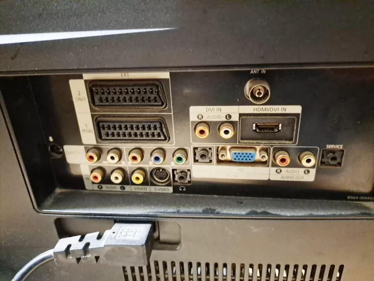 telewizor-samsung-le37s52b-pilot-marka-samsung