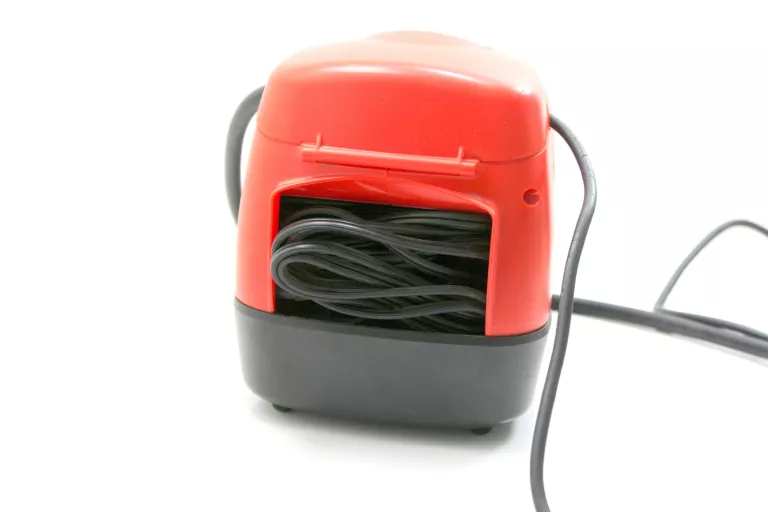 KOMPRESOR SPRĘŻARKA POMPKA BLACK AND DECKER ASI30