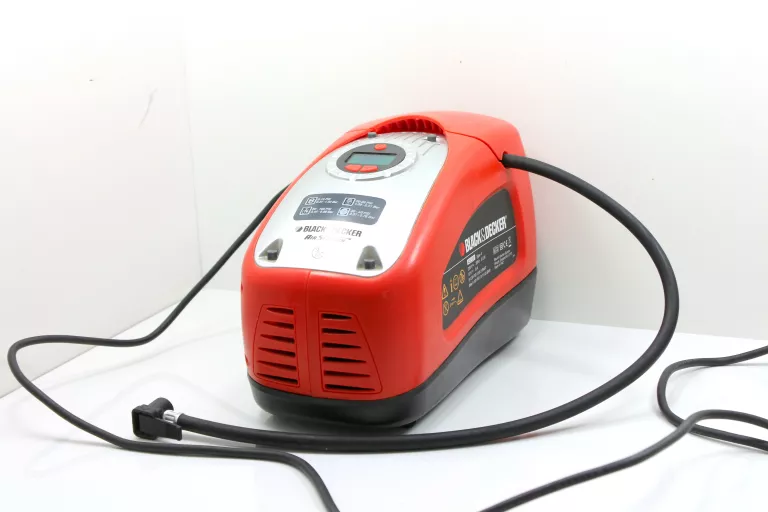 KOMPRESOR SPRĘŻARKA POMPKA BLACK AND DECKER ASI30