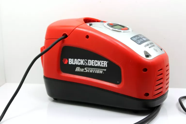 KOMPRESOR SPRĘŻARKA POMPKA BLACK AND DECKER ASI30