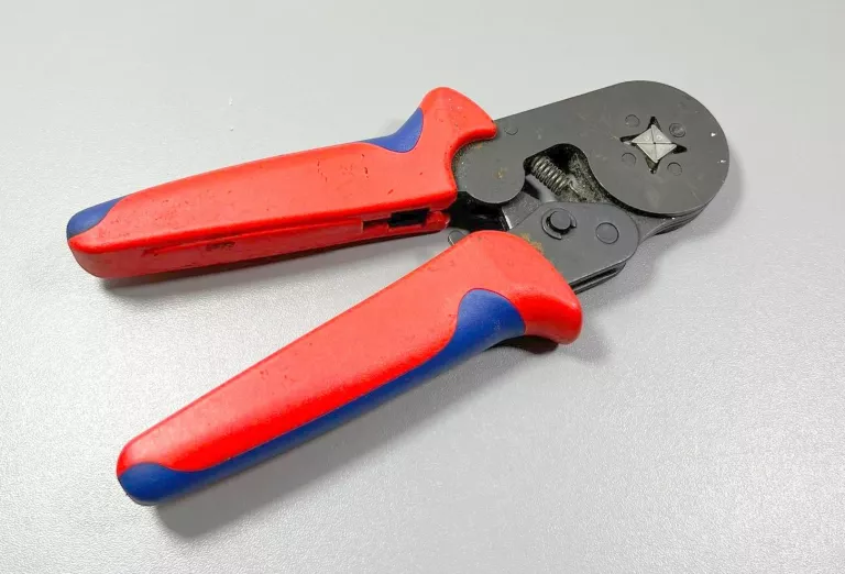 RENNSTEIG ZACISKARKA AWG 28-7