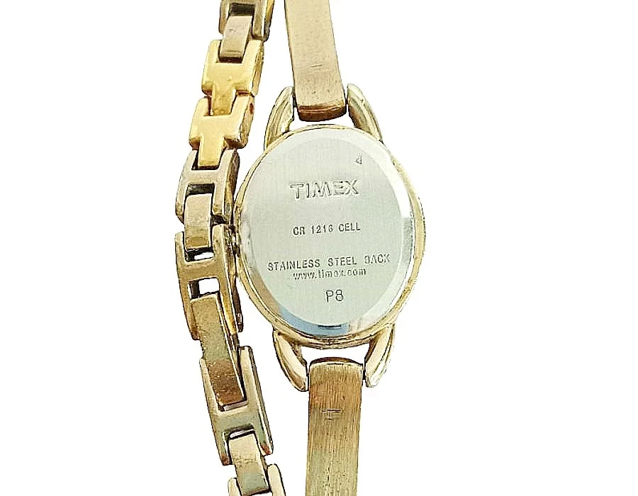 zegarek-timex-cr1216-podswietlany-ksztalt-koperty-owalna