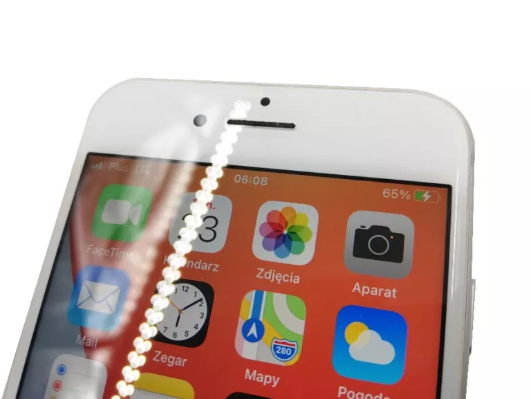 telefon-iphone-8-silver-264-gb-87-ios-11-przekatna-ekranu-47