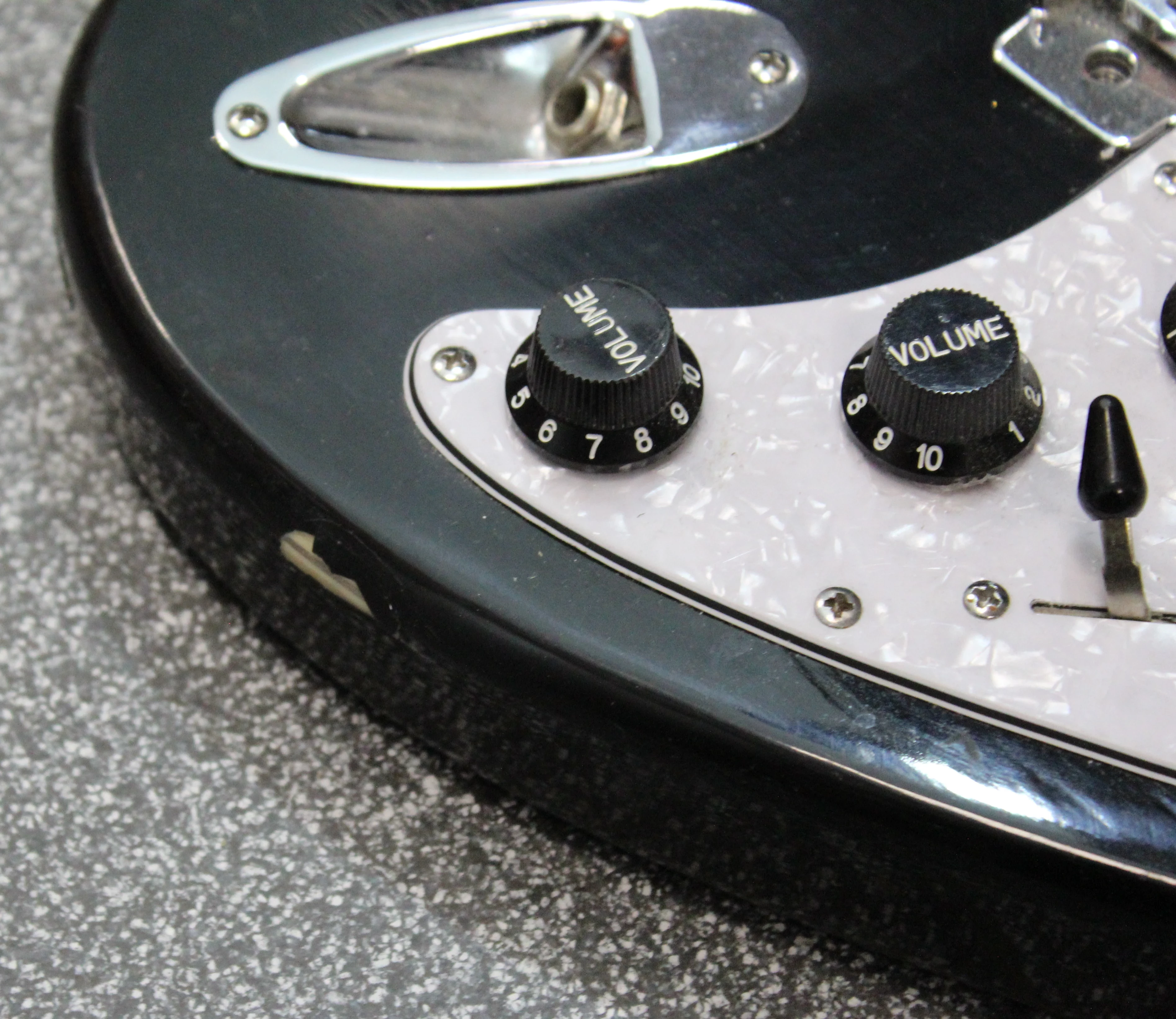 gitara-elektryczna-kod-producenta-gitara