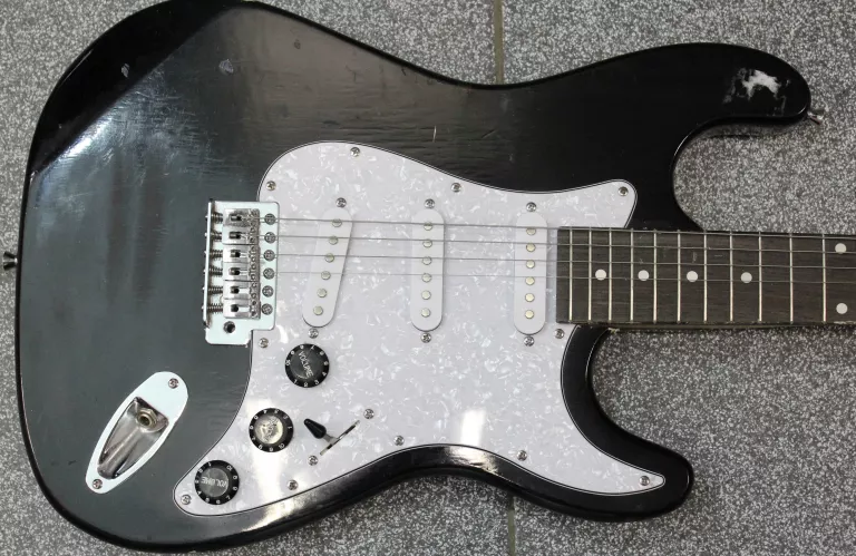 gitara-elektryczna-kod-producenta-gitara