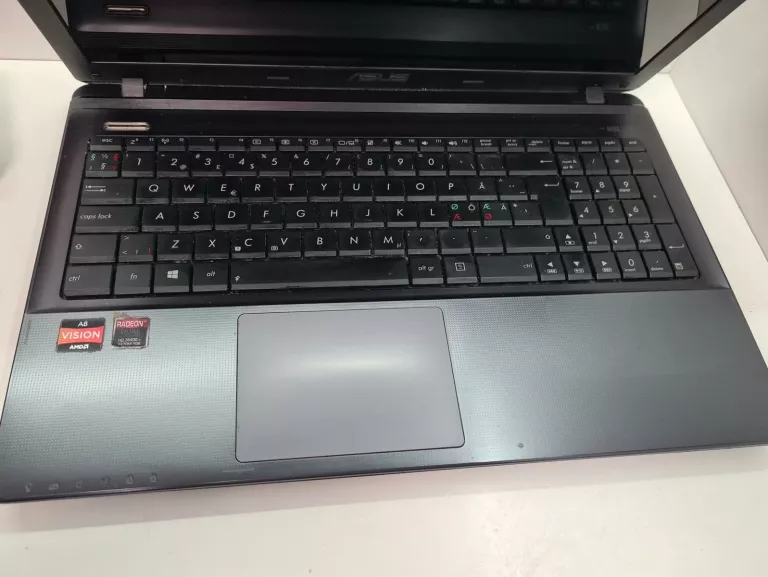 LAPTOP ASUS K55DR 8RAM/500GB AMD A8-4500M APU