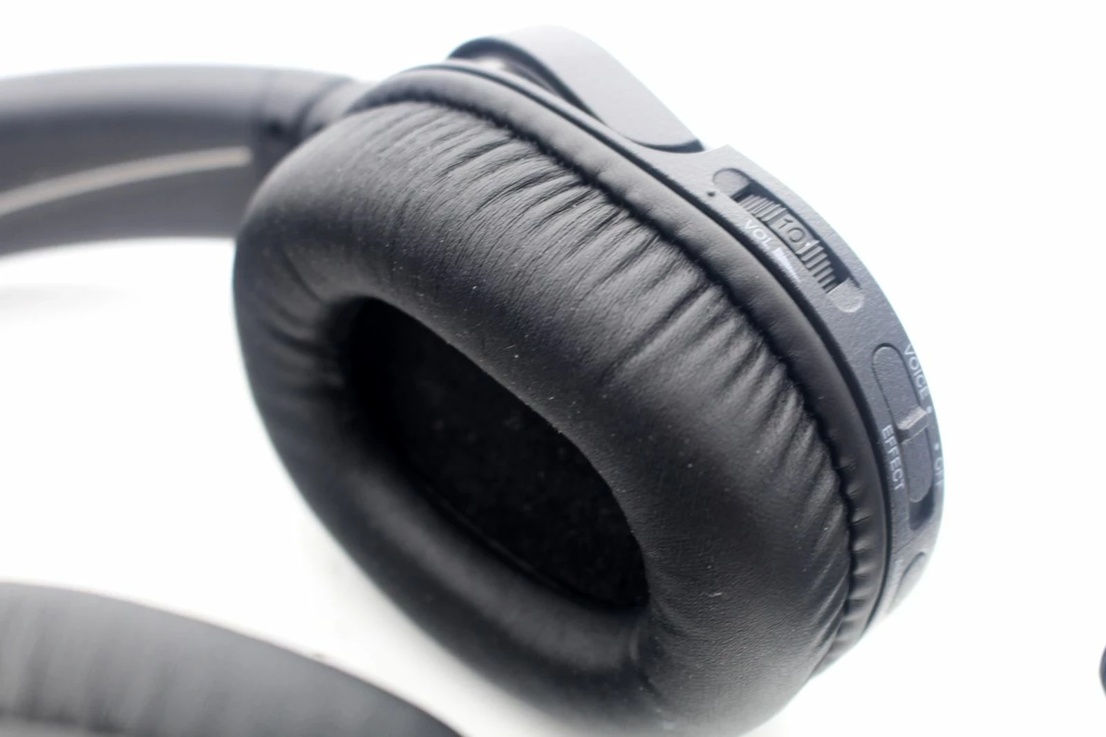 sluchawki-radiowe-bezprzewodowe-sony-mdr-rf895r-pasmo-przenoszenia-20