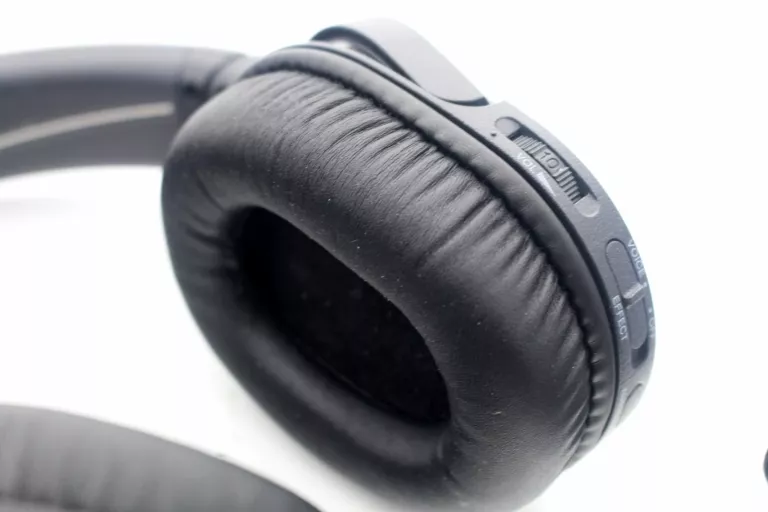 SŁUCHAWKI RADIOWE BEZPRZEWODOWE SONY MDR-RF895R