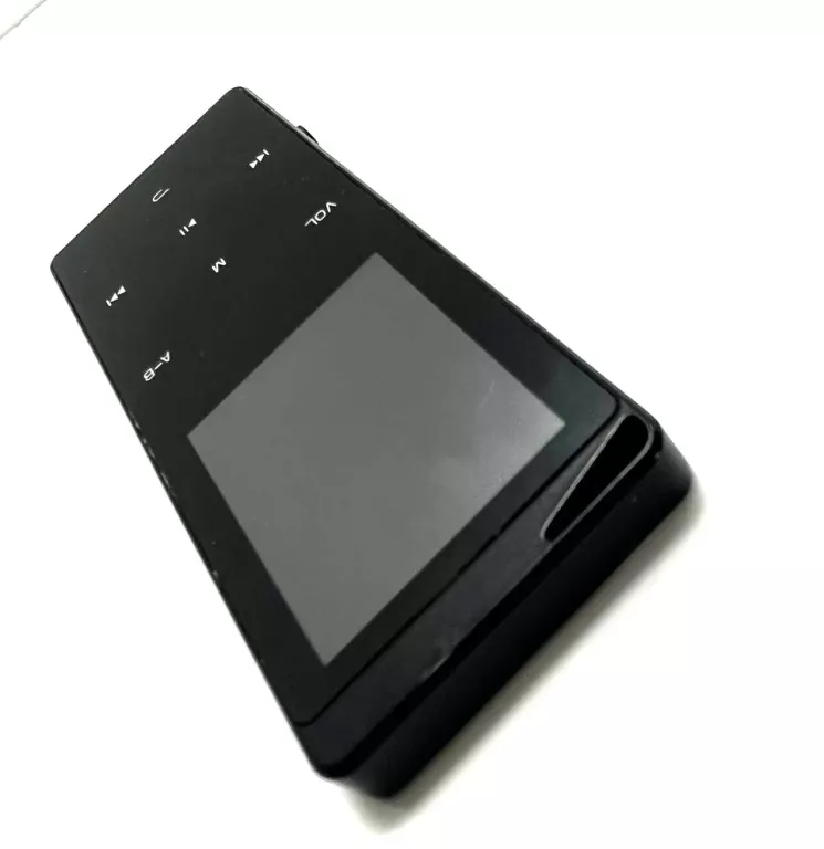 MP4 RAVO X03 CZARNA 16 GB