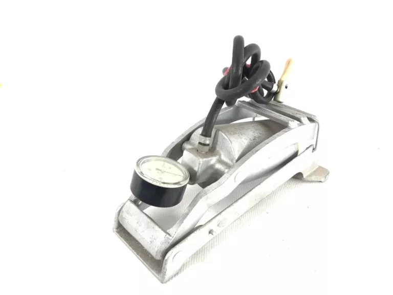 pompka-solidna-samochodowa-stan-uzywany