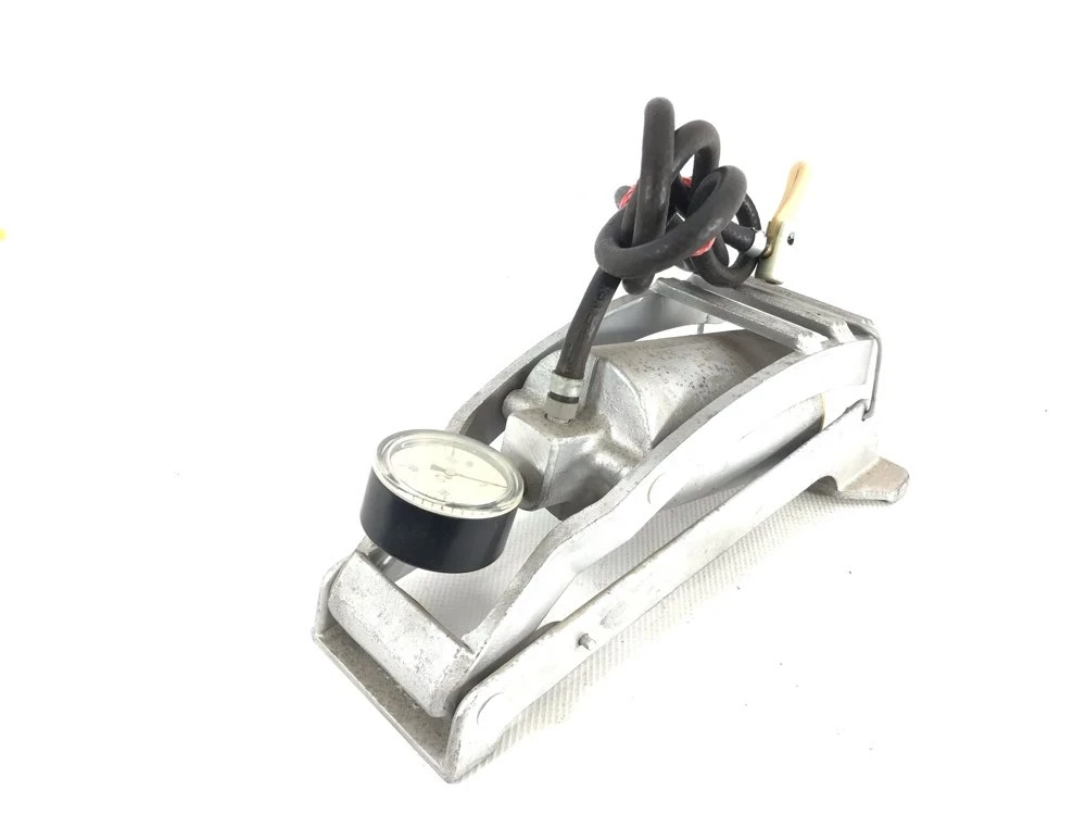 pompka-solidna-samochodowa-stan-uzywany