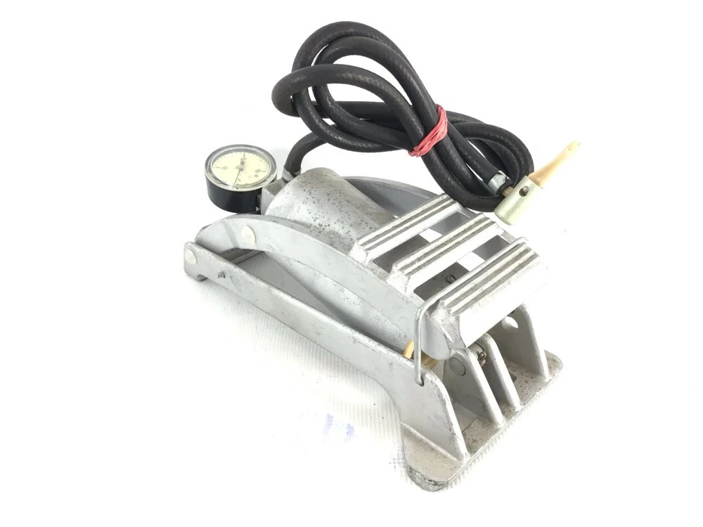 pompka-solidna-samochodowa-swietojanska-82-gdynia-harbor