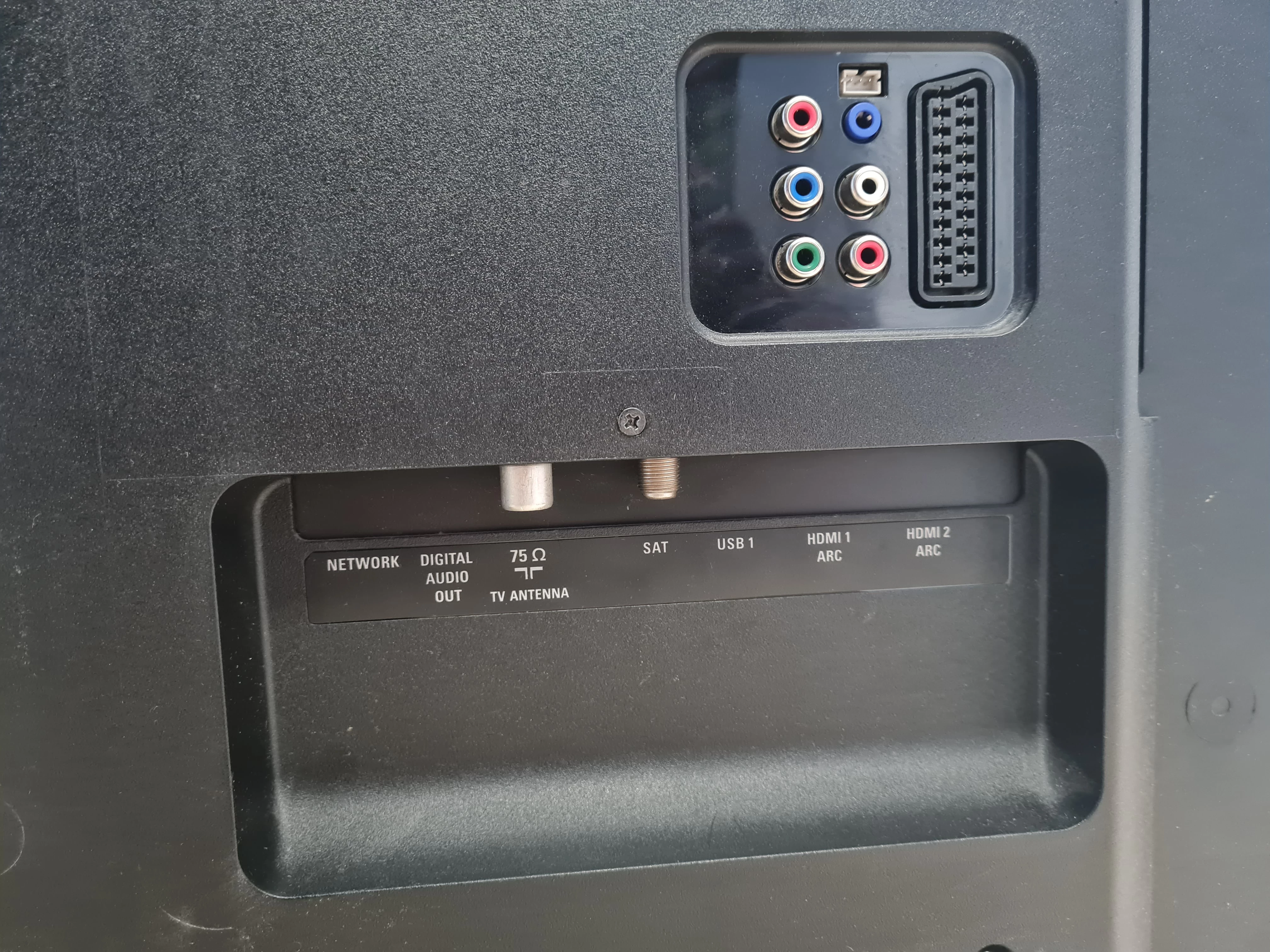 tv-philips-49pus6561-49-smart-4k-ambilight-opis-stan-uzywany