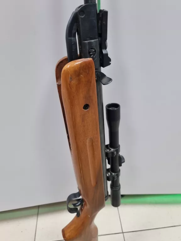 WIATRÓWKA MAGNUM KALIBER 4,5/ 177