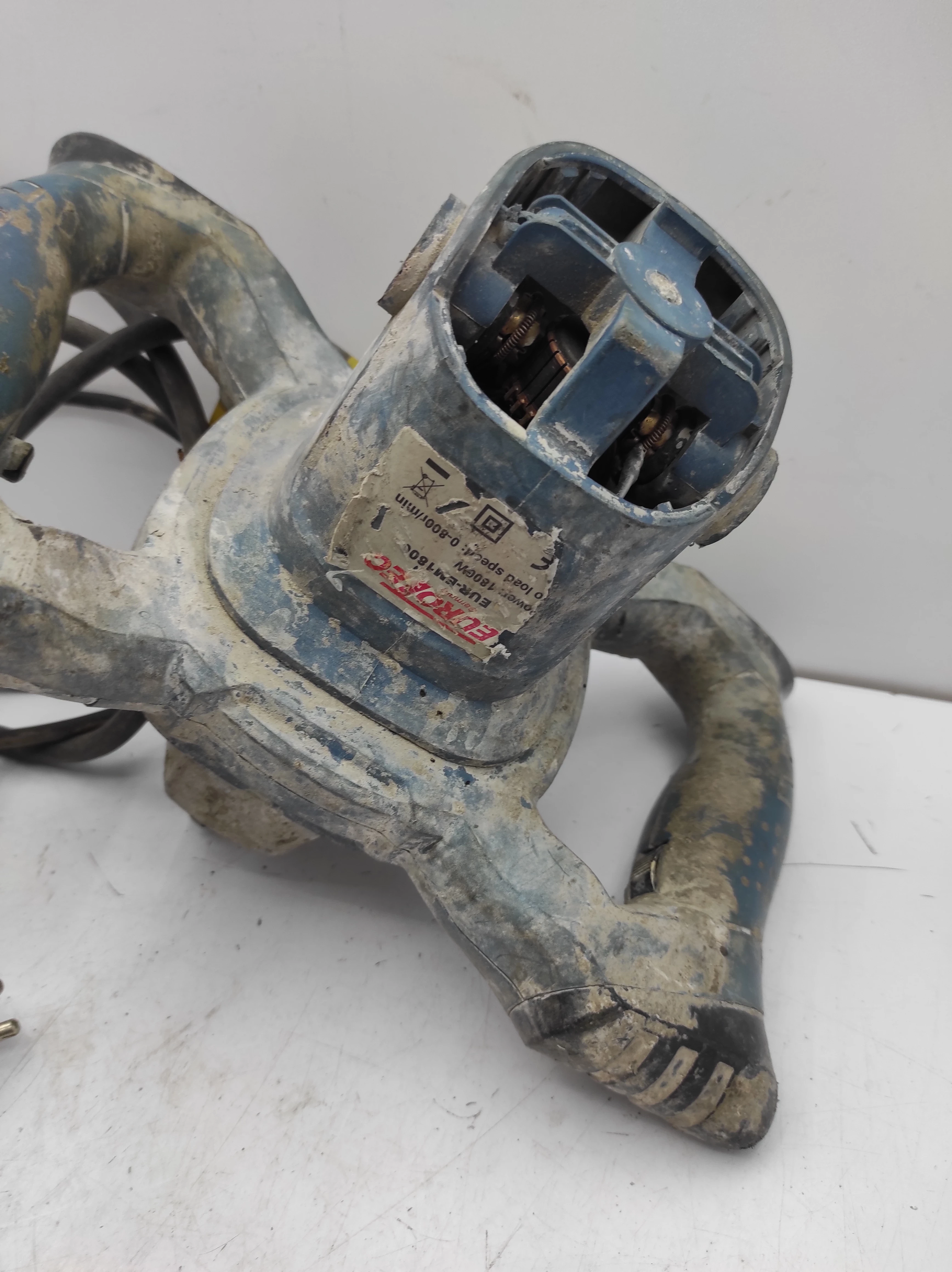 mieszadlo-eurotec-eur-em1800-liczba-biegow-brak