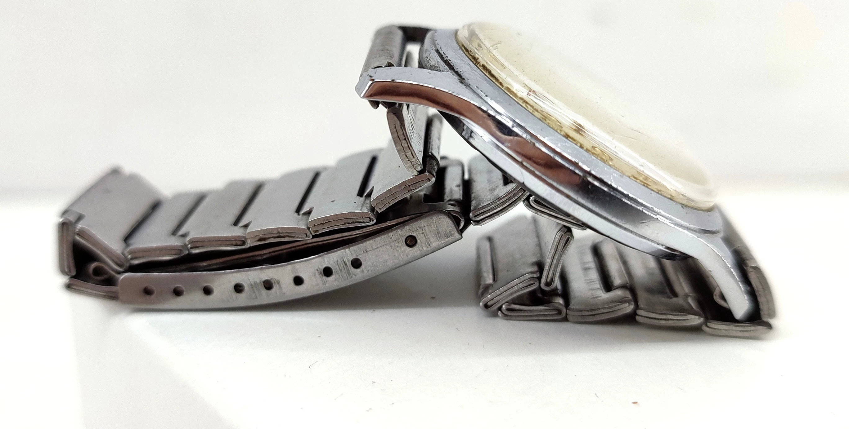 zegarek-delbana-534555-rodzaj-analogowe