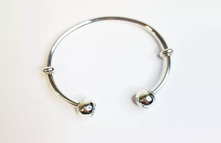 OTWARTA BRANSOLETKA BANGLE PANDORA MOMENTS 10,97G