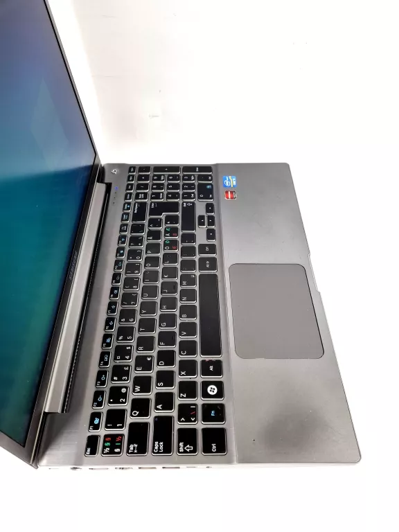 LAPTOP SAMSUNG 700Z /120 GB/4GB RAM/I5
