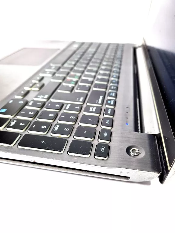 LAPTOP SAMSUNG 700Z /120 GB/4GB RAM/I5