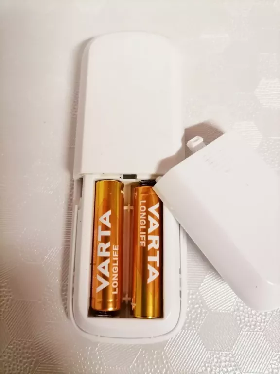 grzejnik-olejowyz-programatorem-goodhome-2000w-stan-uzywany