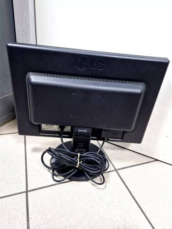 monitor-lg-flatron-w1942s-pf-kable-rodzaj-podswietlania-lcd