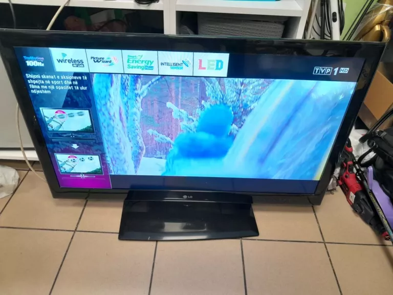 TELEWIZOR LED LG 42LE5300 42 " FULL HD OPIS