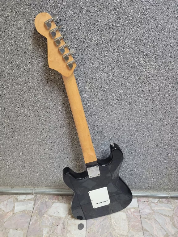 gitara-elektryczna-preston-stratocaster-futeral-stan-uzywany