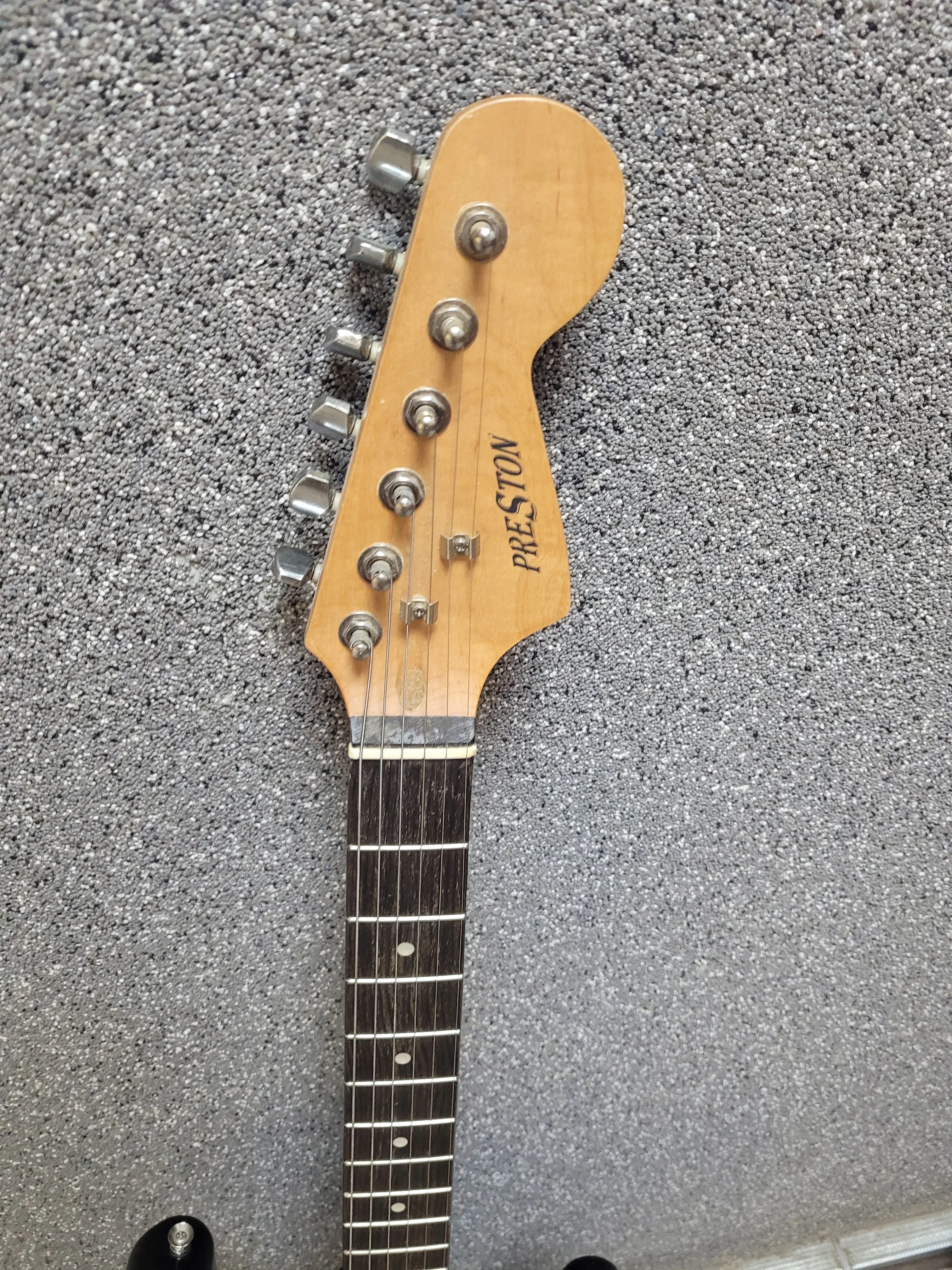 gitara-elektryczna-preston-stratocaster-futeral-product-id