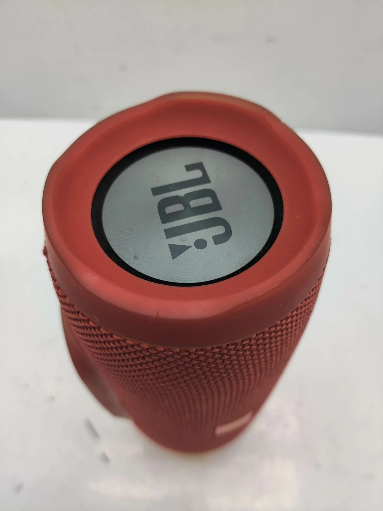 glosnik-bezprzewodowy-jbl-charge-3-uszkodzony-stan-uzywany